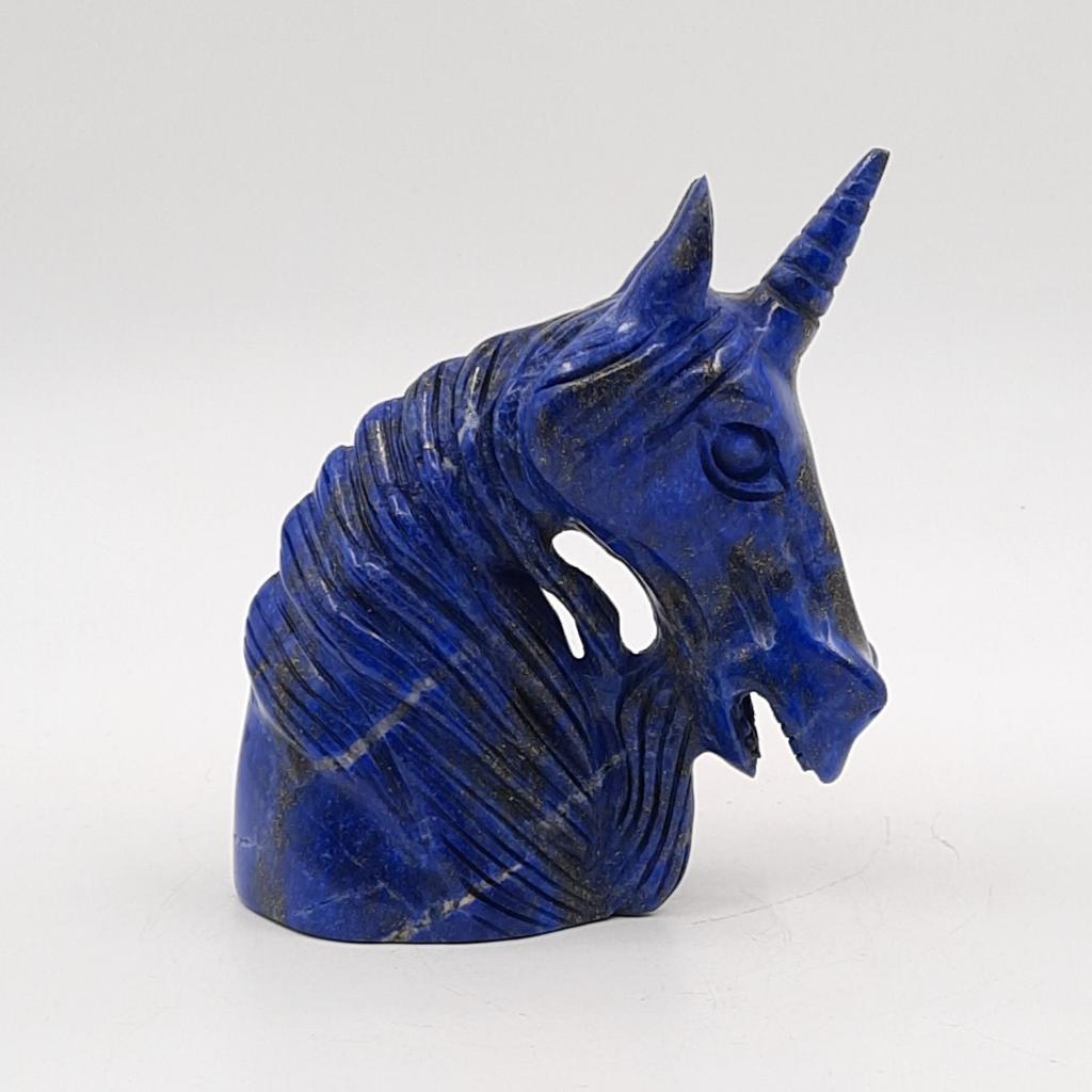 Скульптура "Единорог", лазурит