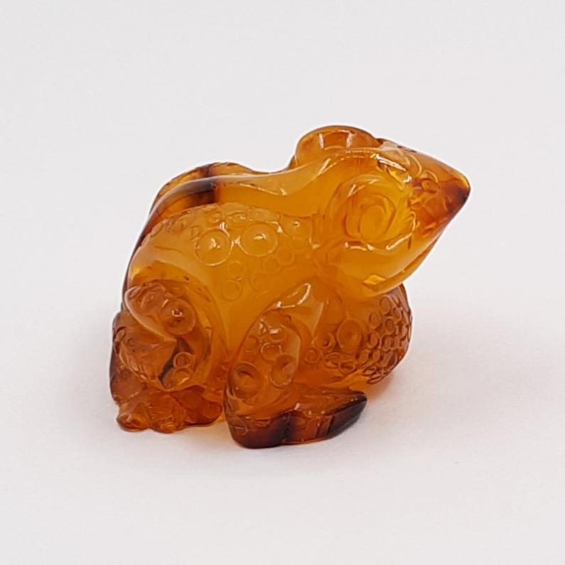 "Лягушка", янтарь, Литва