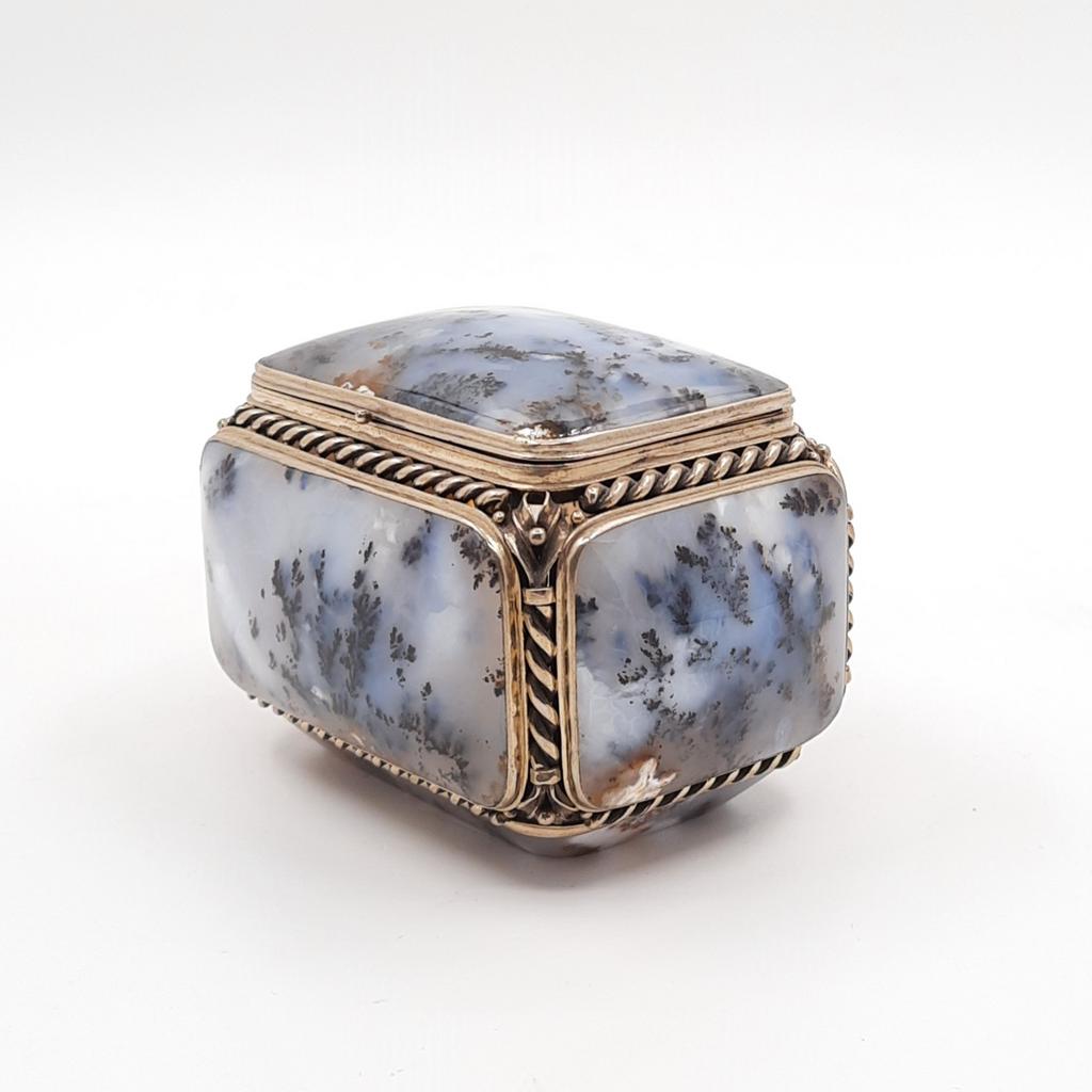 Шкатулка, моховый агат