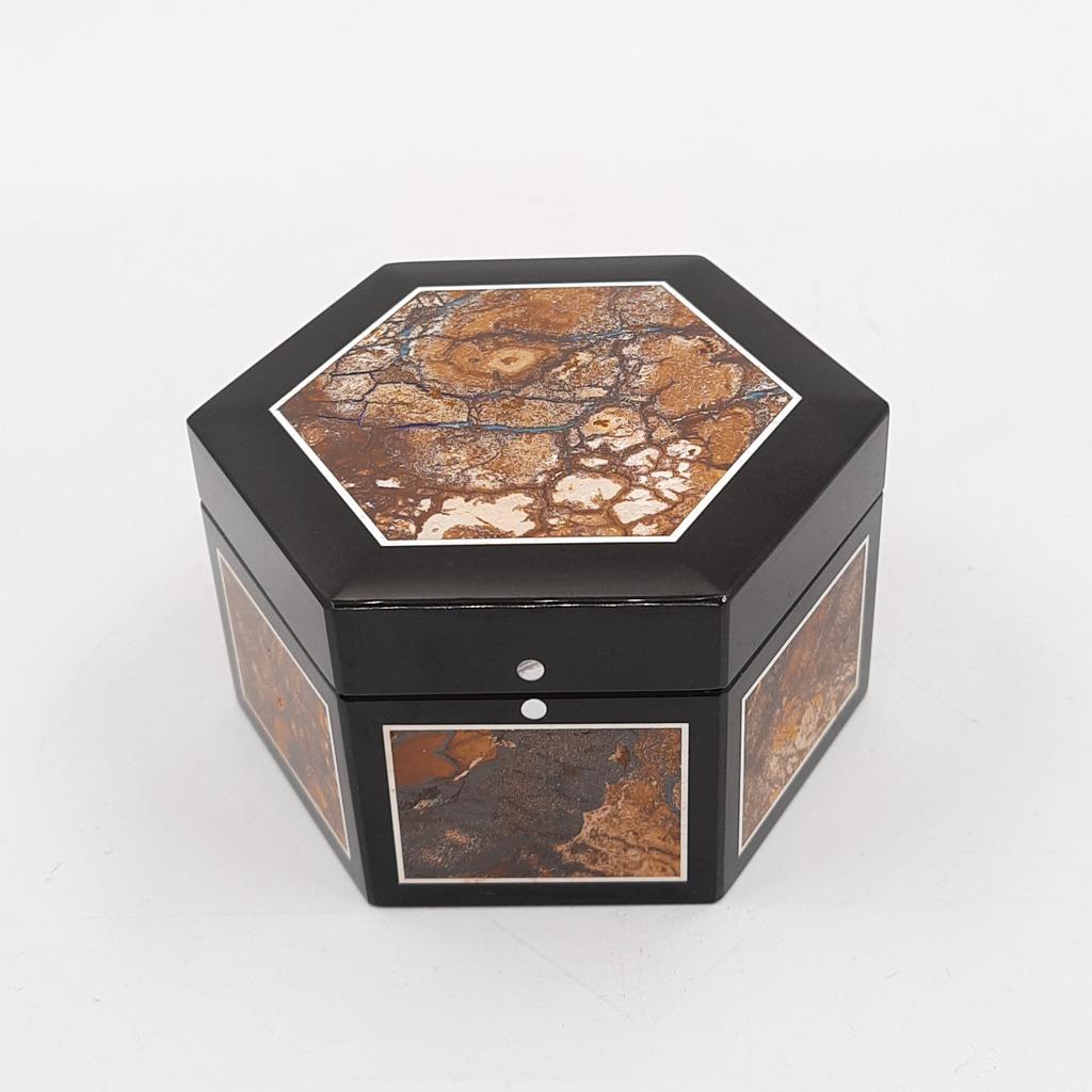 Шкатулка, опал