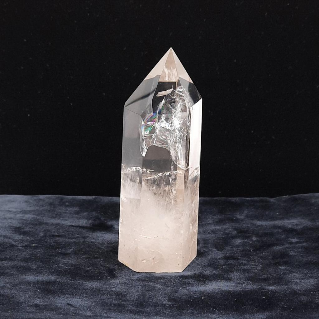 Кристалл, горный хрусталь, полированный