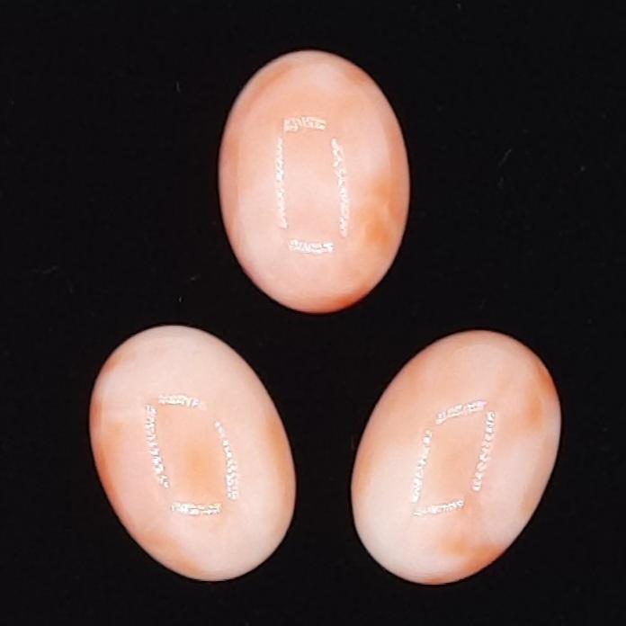 Кабошон, коралл натуральный