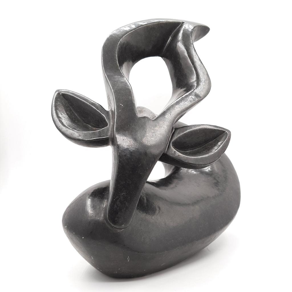 Скульптура "Антилопа", серпентин, Зимбабве