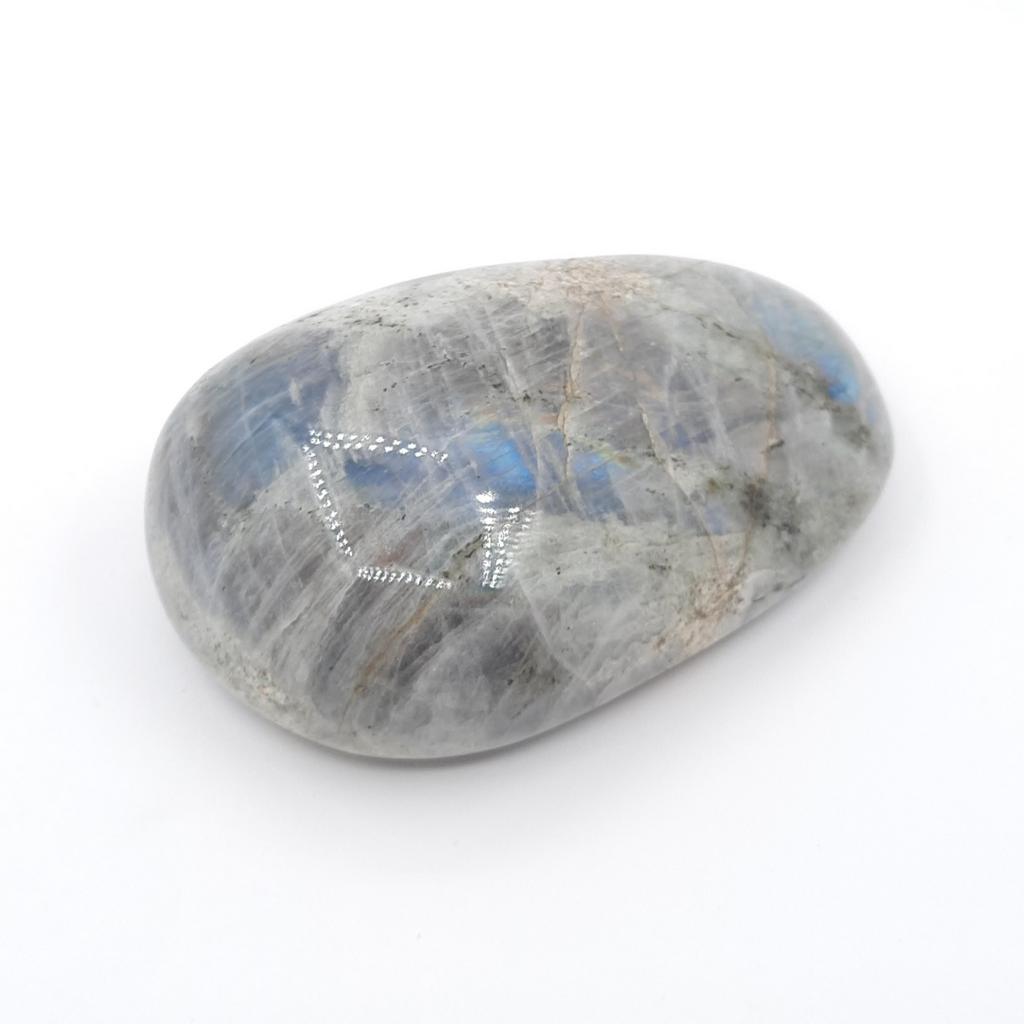 Галька, лабрадорит