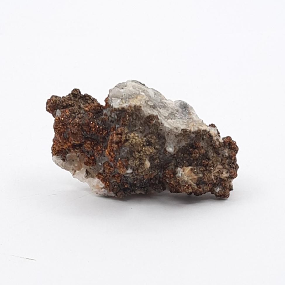 *Халькопирит по кварцу, Россия, Дальний Восток, Дальнегорск