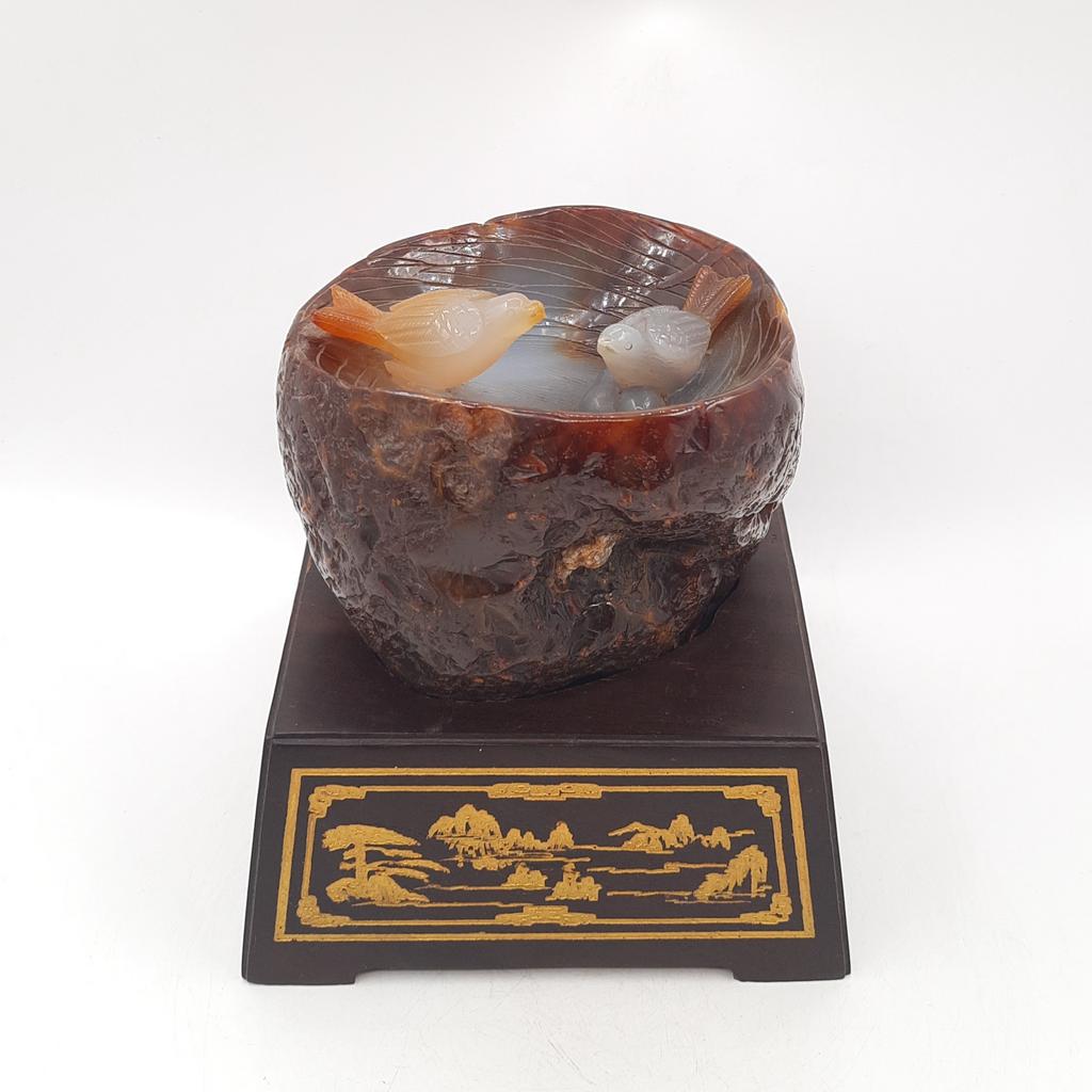 Скульптура "Птички в гнезде", агат желвак