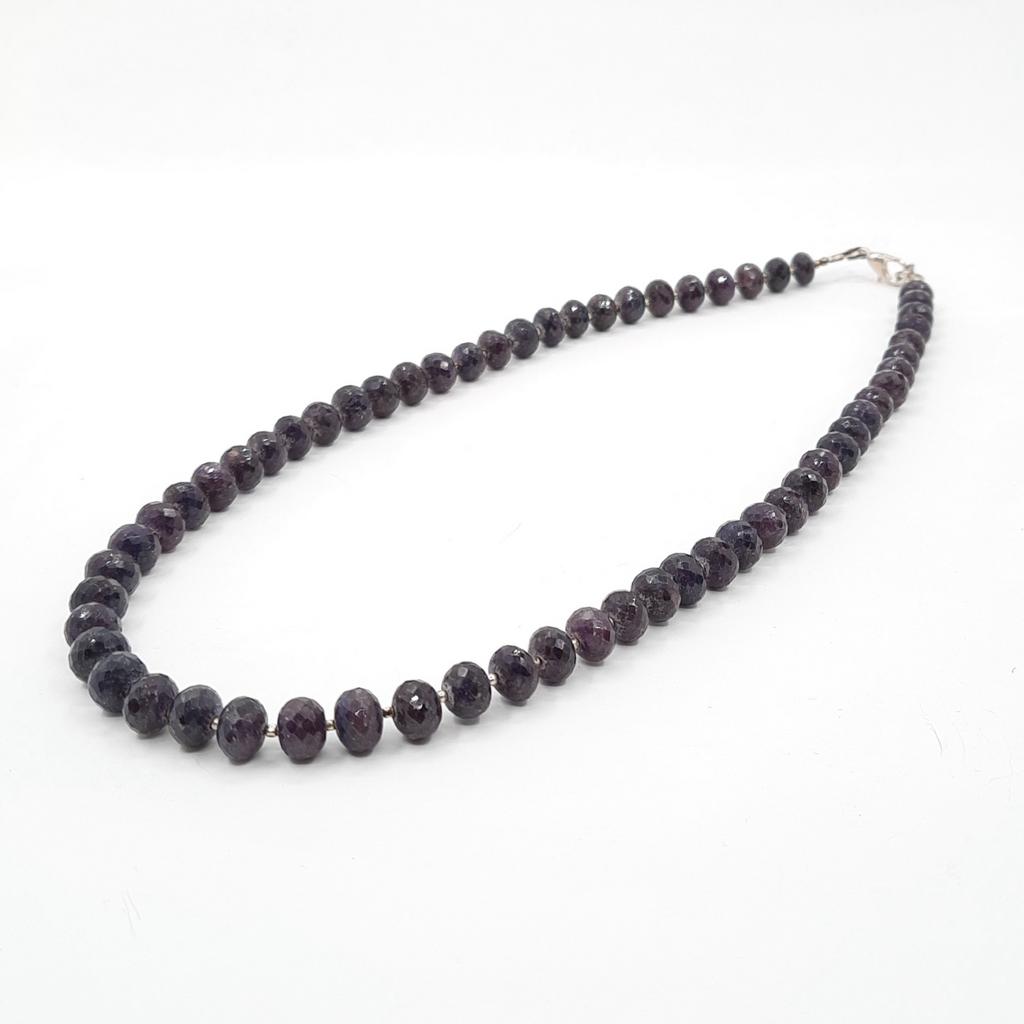 Бусы, корунд синий