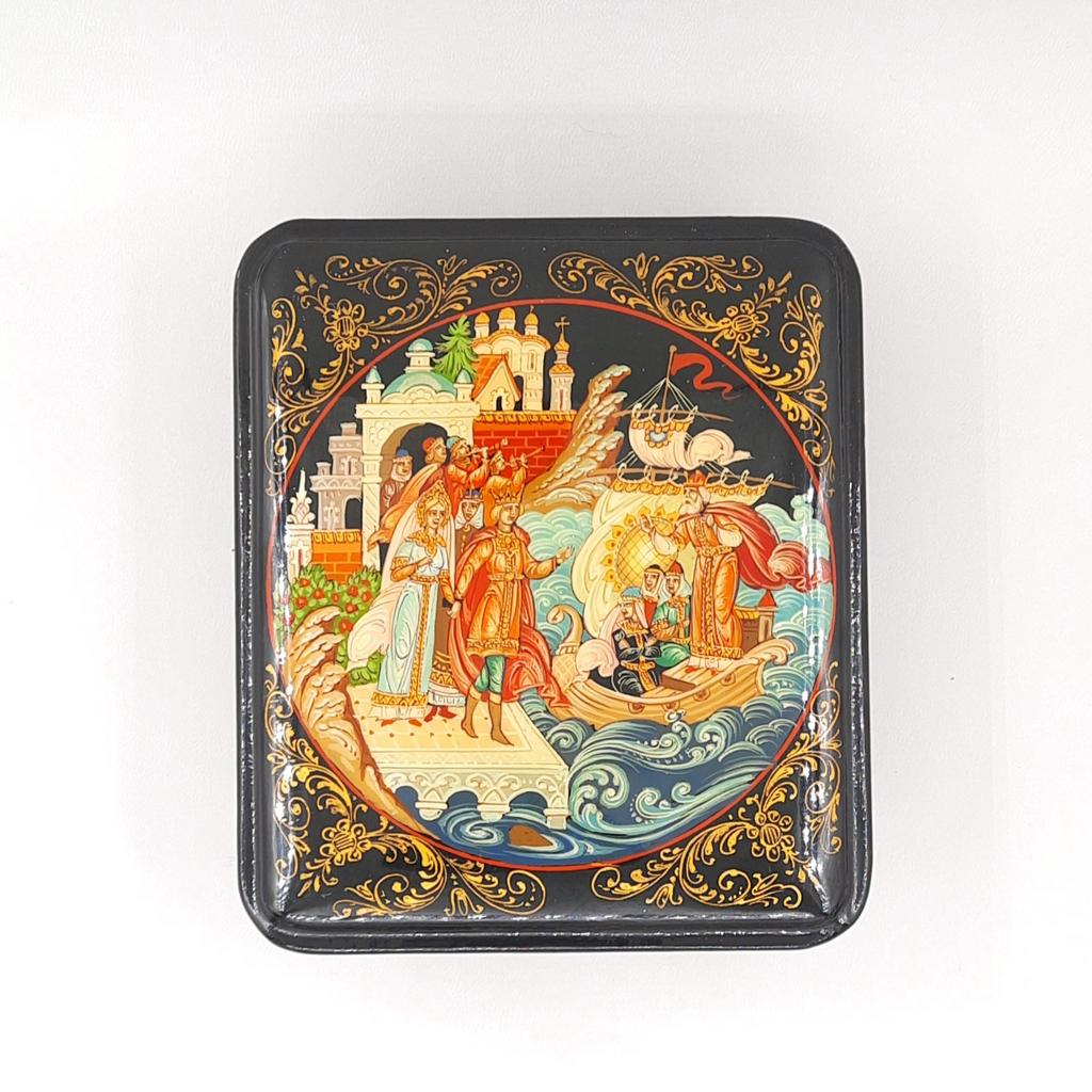 Шкатулка лаковая "Царь Салтан". Палех