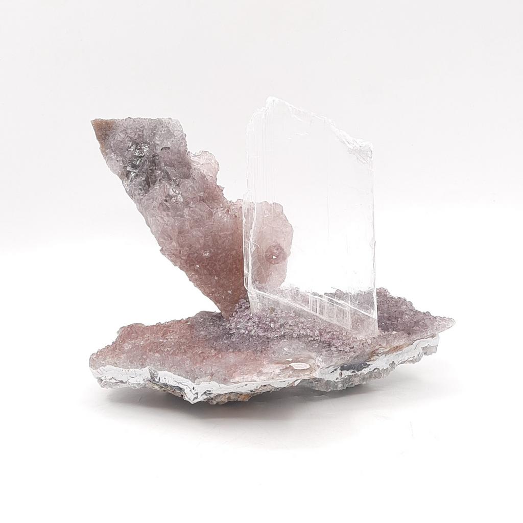 Сросток гипсов на аметисте, Бразилия