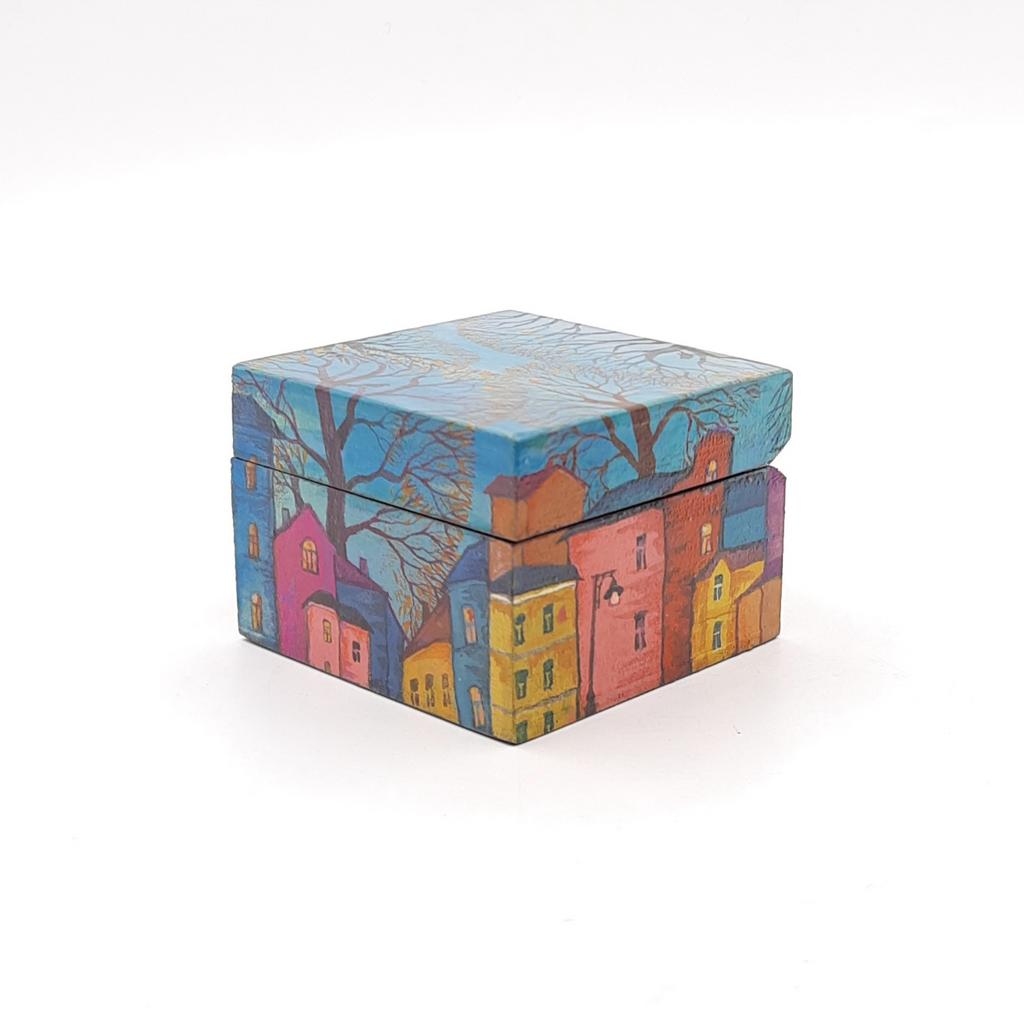 Картина на шкатулке