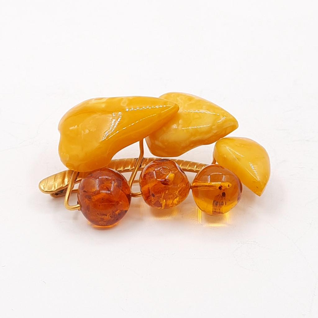 Брошь, янтарь