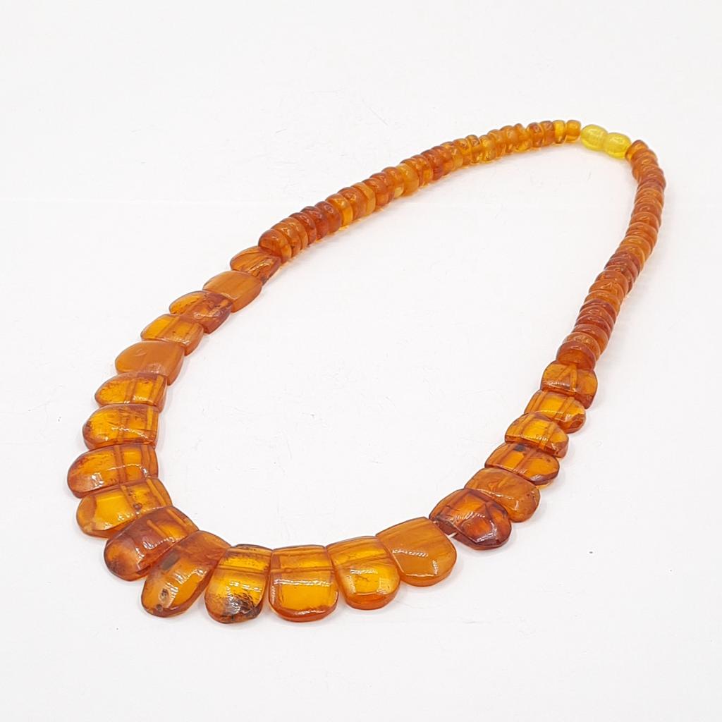 Колье "Адриана", янтарь