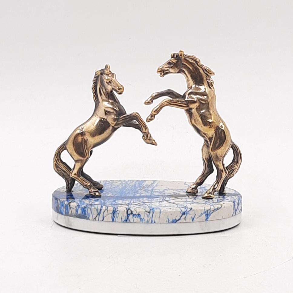 Композиция "Два коня"