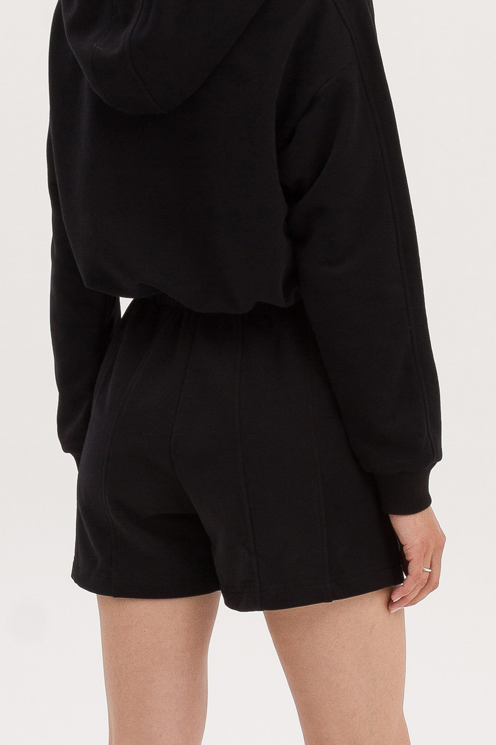 Шорты с эффектом велюра Чёрные