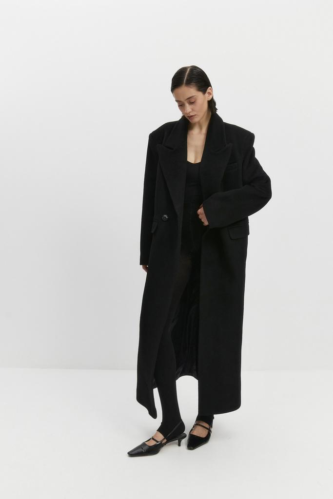 Двубортное пальто черное