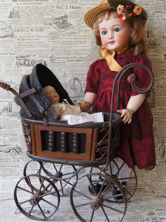 Старинная кукольная коляска, 35 см