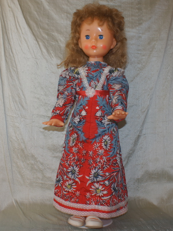 Нина в оригинальной одежде, с этикеткой, 70 см
