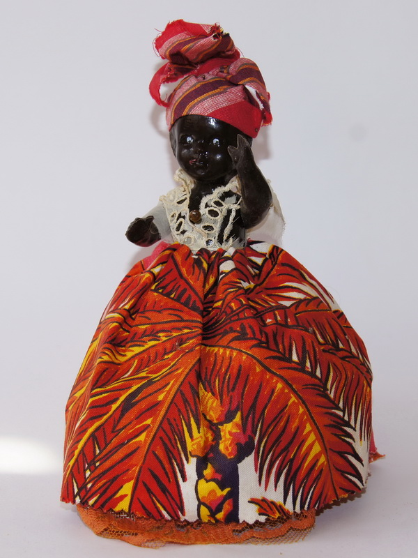 Французская Мартиника, темнокожая кукла, 16 см (2007791)