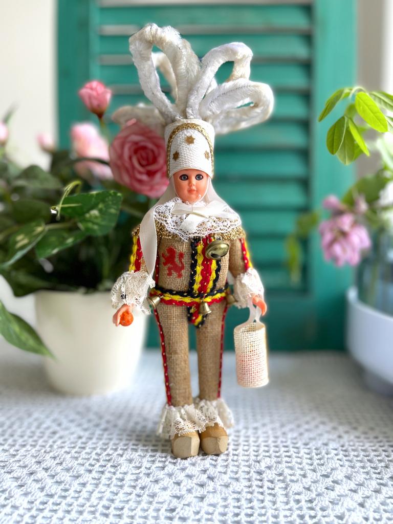 Куклы в национальных костюмах