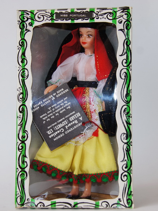 Коллекционная кукла Rexard, Miss Portugal (27000687)