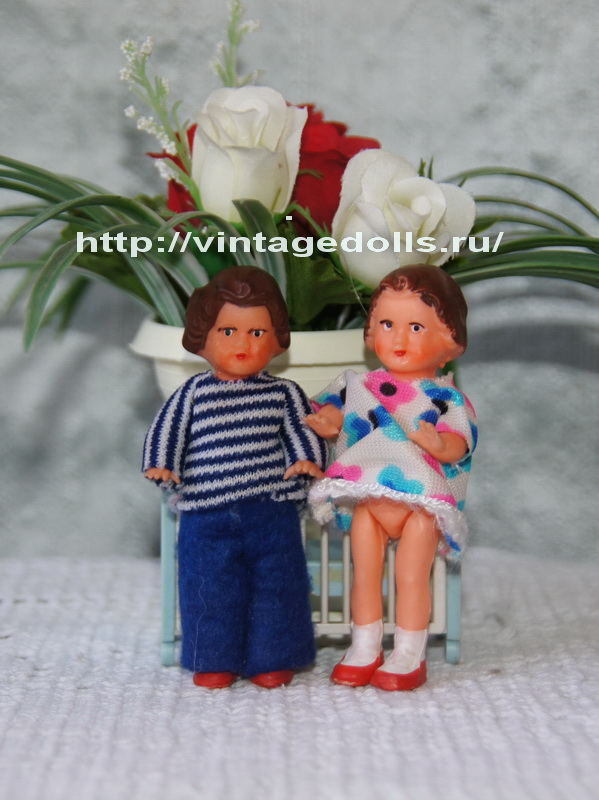 Пара куколок-аришек в оригинальных костюмчиках, 8 см, 600266