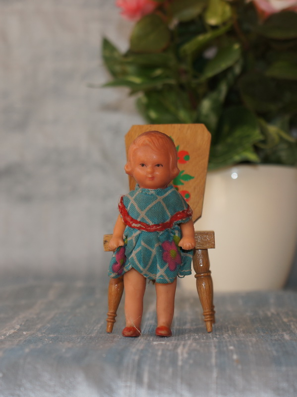 Кукла Тэбу в оригинальной одежде, ГДР 8 см, 600335