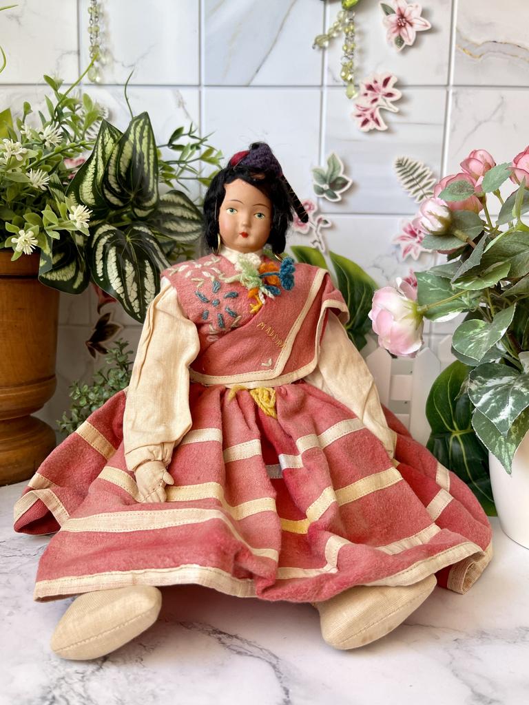 Мадейра, старинная кукла, 33 см (2009044)