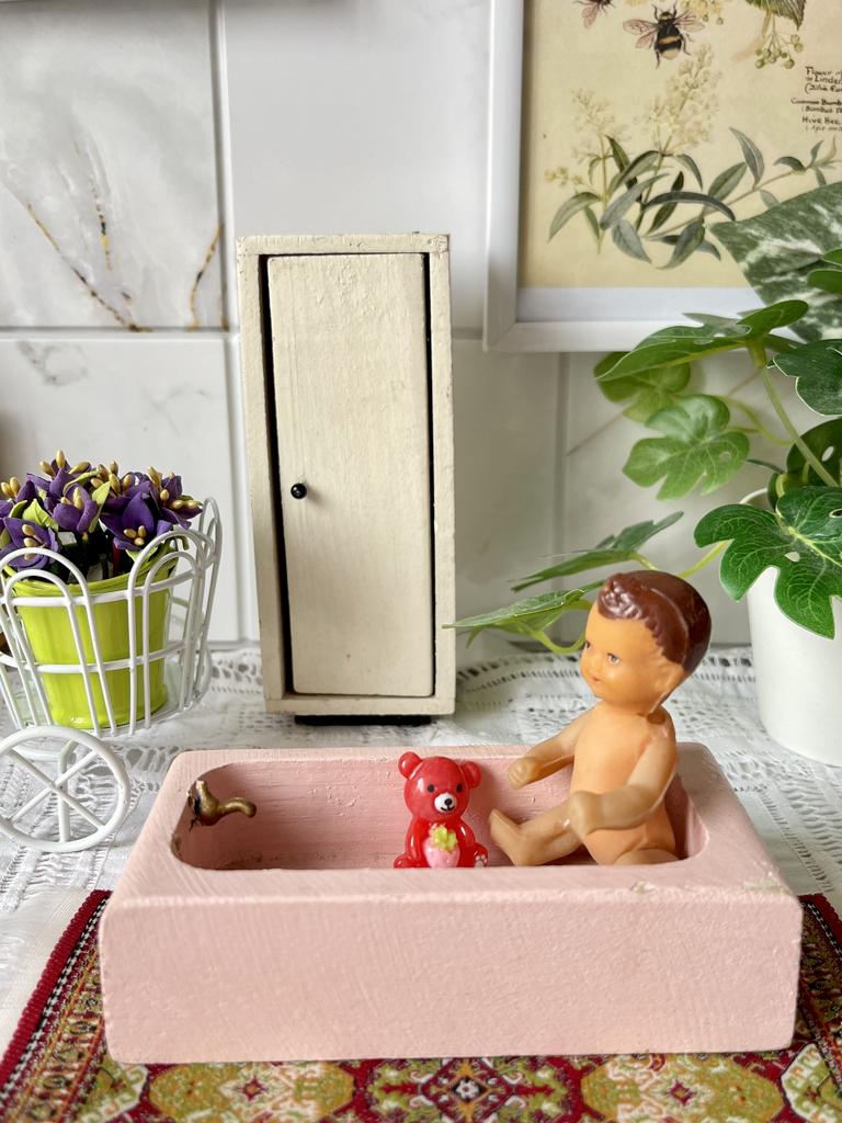 Старинная мебель для кукол 1:12