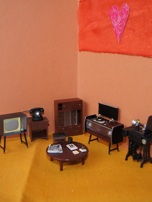 Набор микро мебели, гостиная 70-х, (1:36)