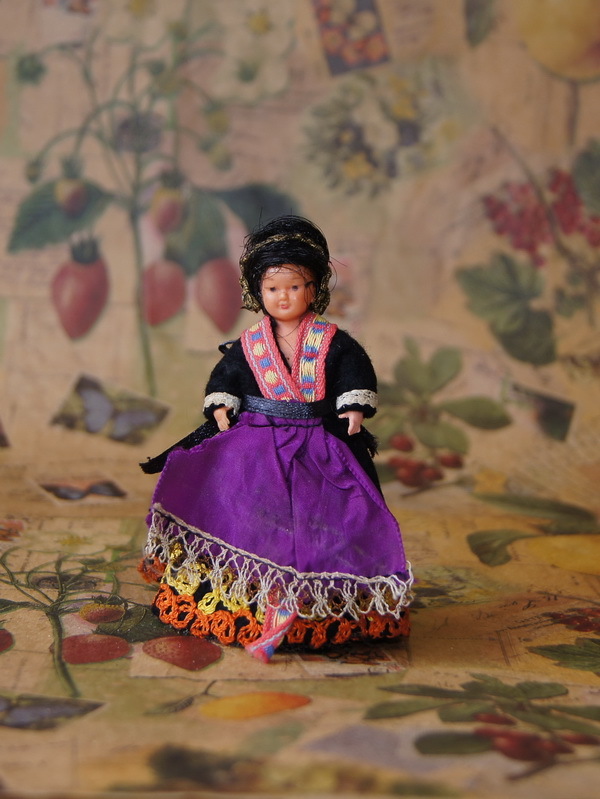 Французская мини куколка, 8 см (арт.1400757)