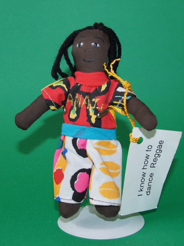 Мальчик с Ямайки, 15 см (700898)