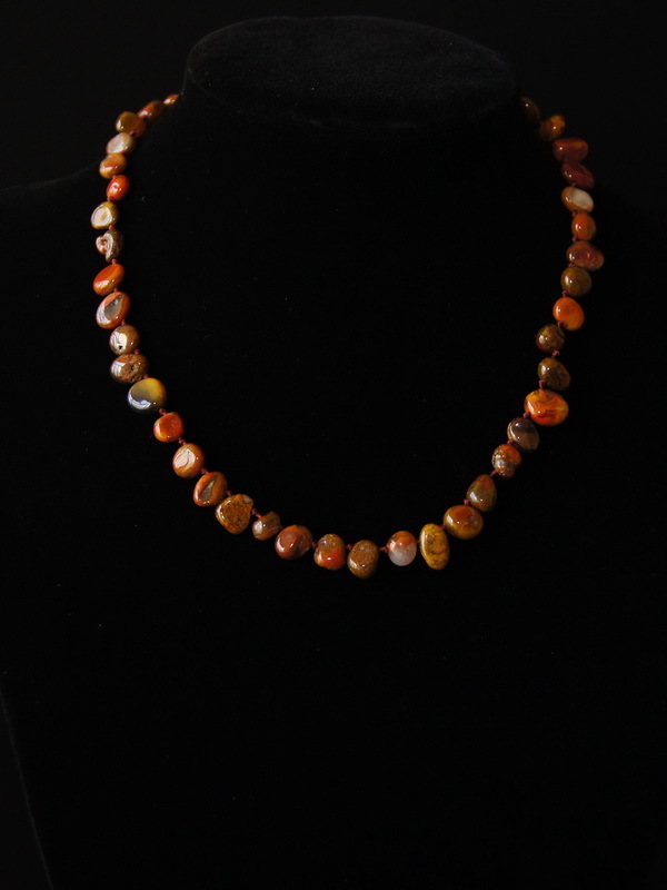 Бусы из уральской яшмы, 47 см