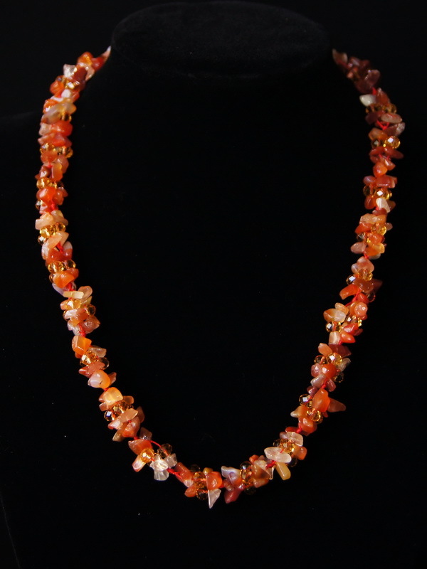 Колье из сердолика в три нити, 60 см