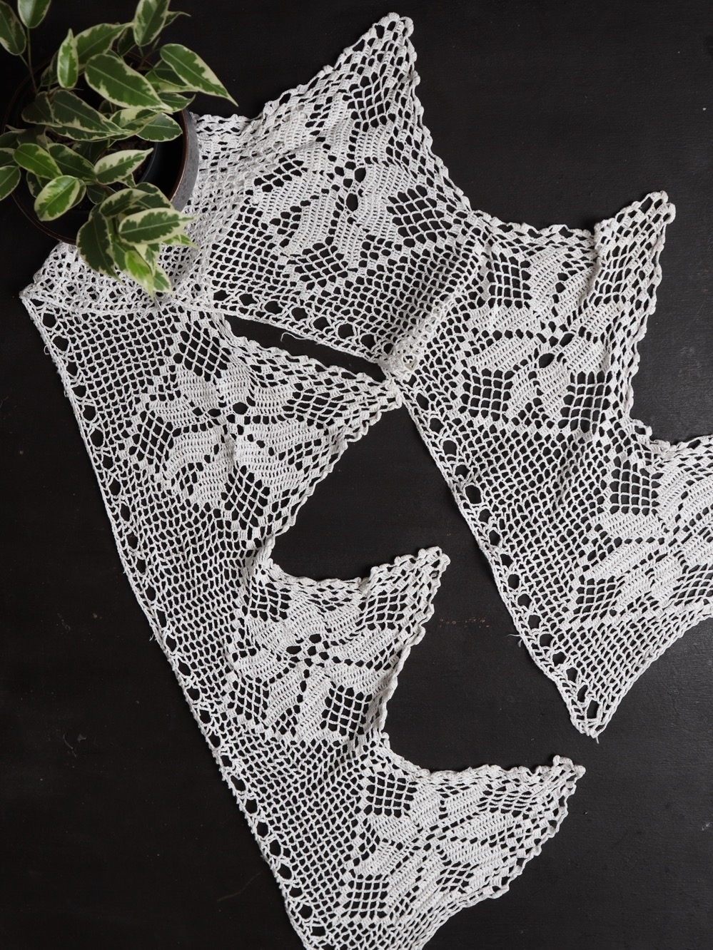 старинное кружево, старинная скатерть, старинный подзор