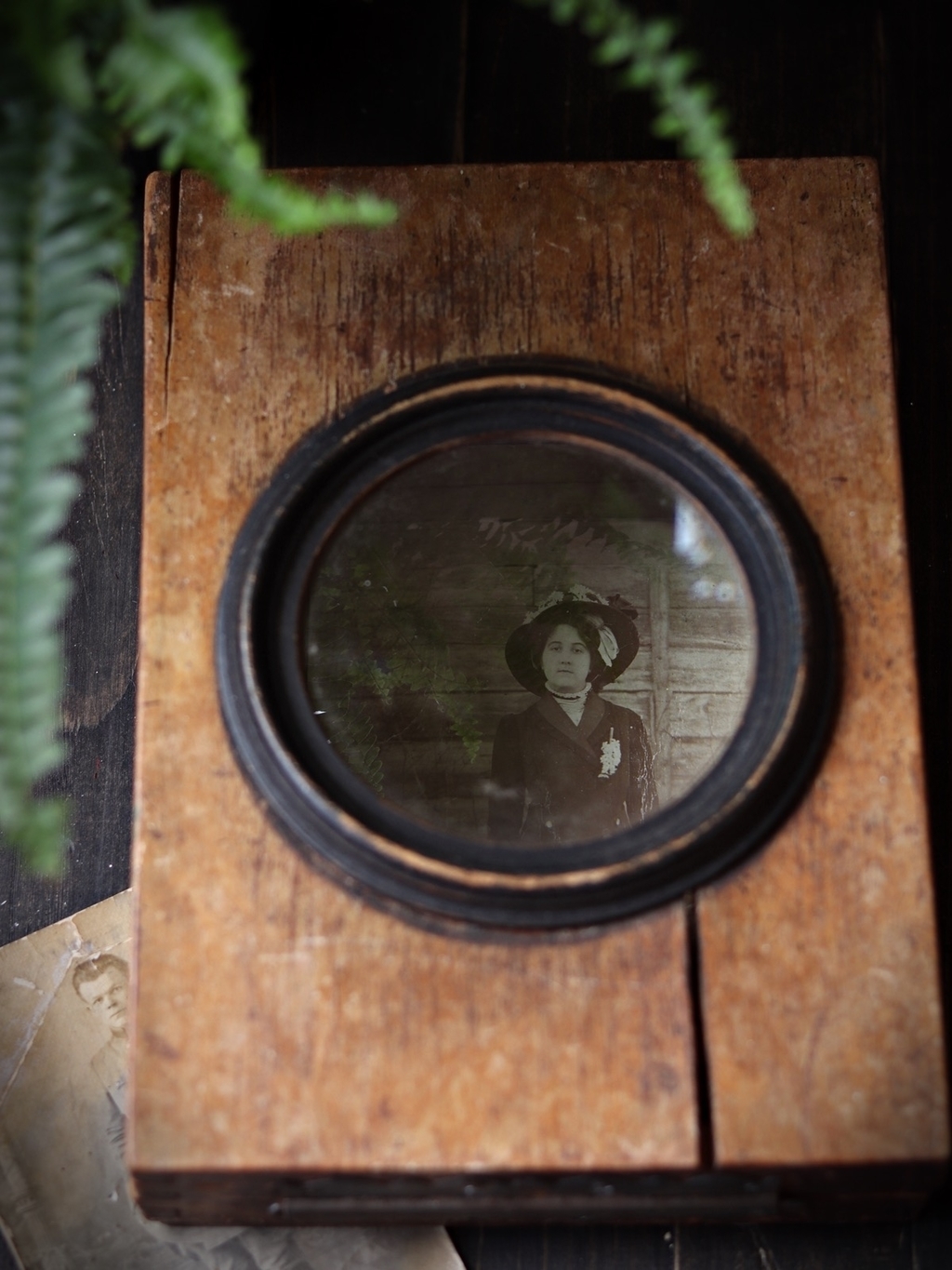 старинный ящик, антикварная коробка, старинные фотографии