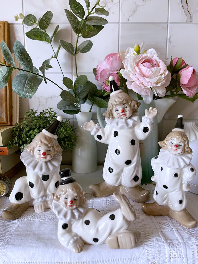 Фарфоровая статуэтка