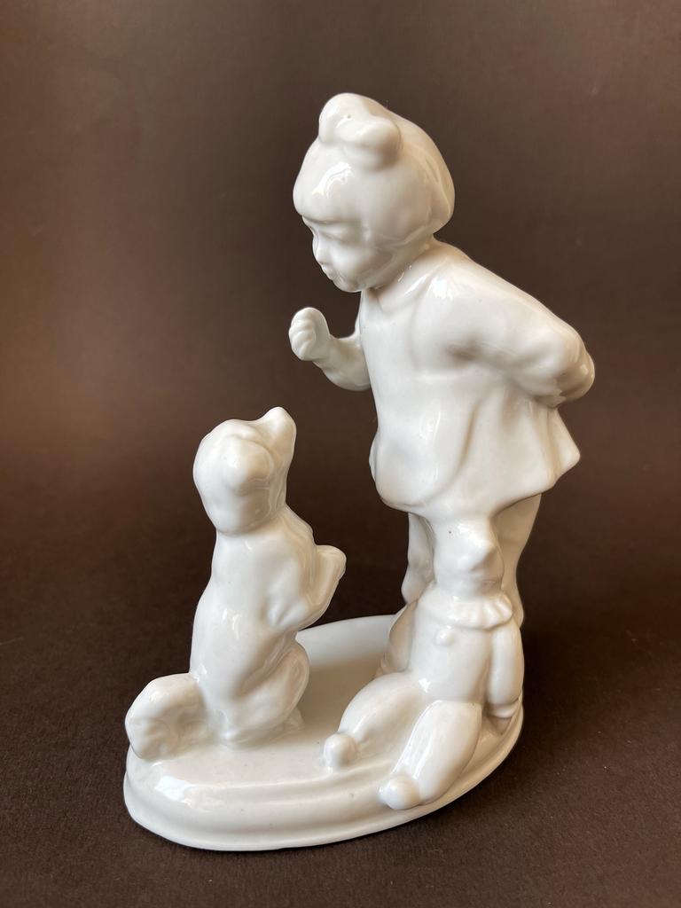 Фарфоровая статуэтка СССР