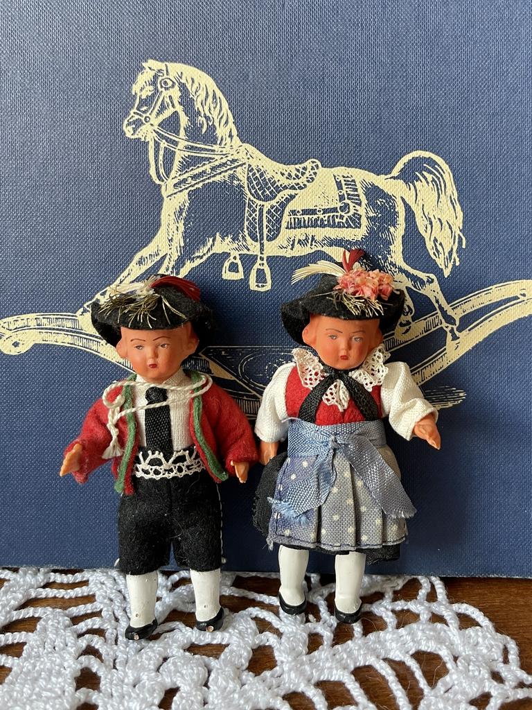 Старинные миникуклы