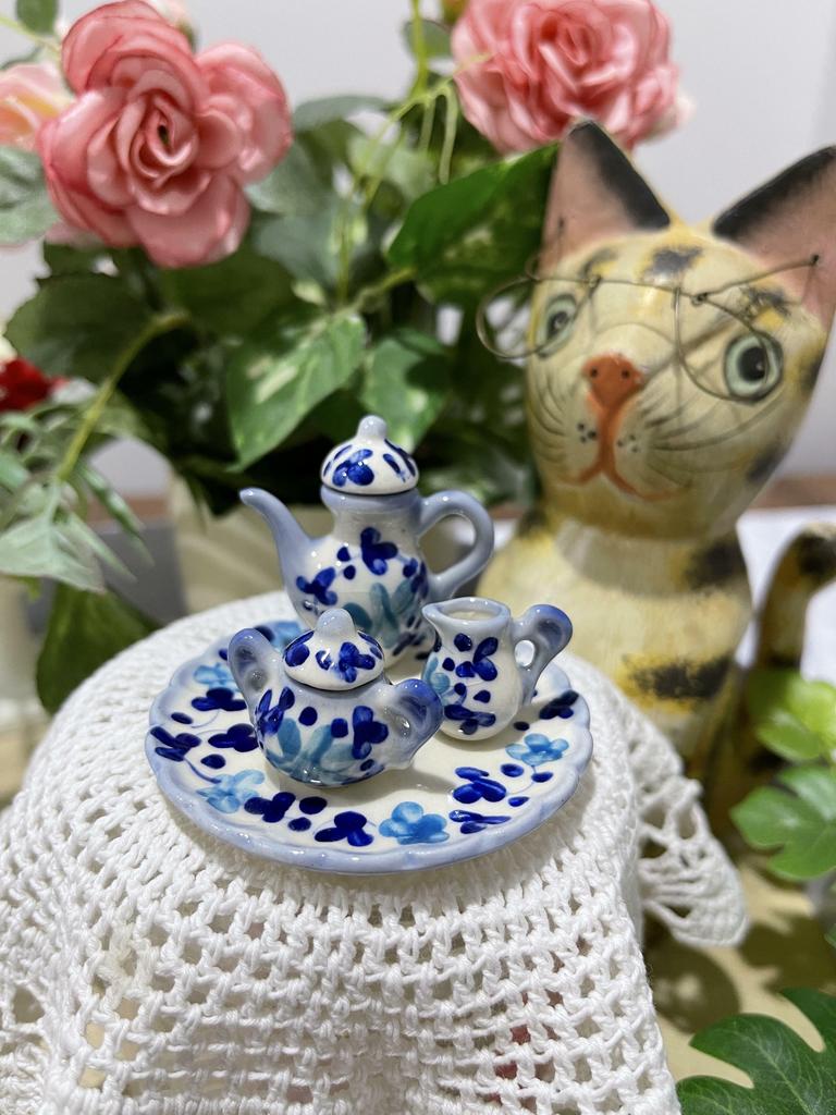 Сервиз для кукольного дома