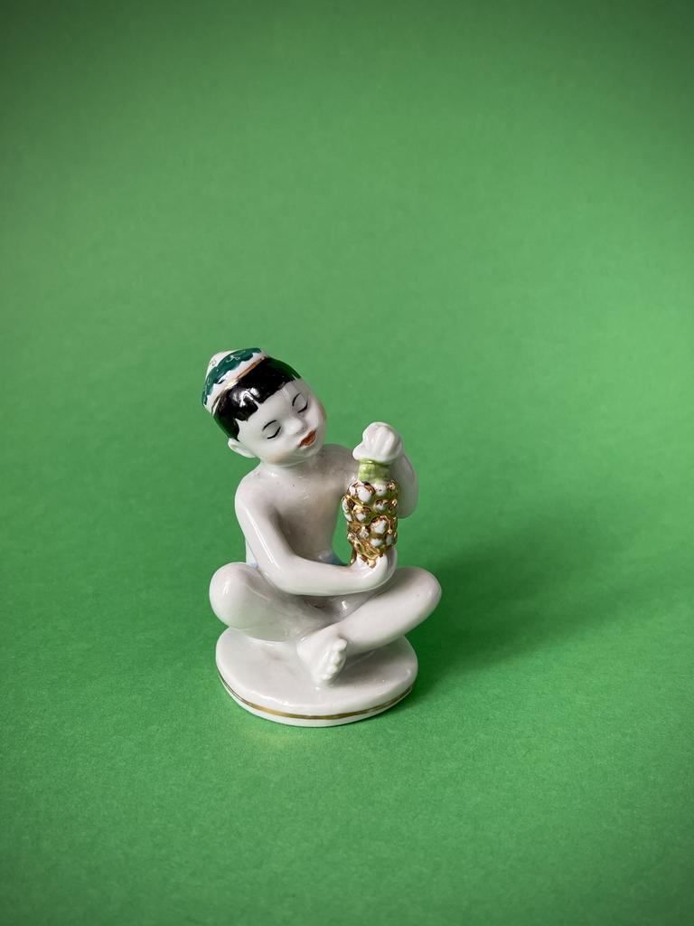 Советская фарфоровая фигурка