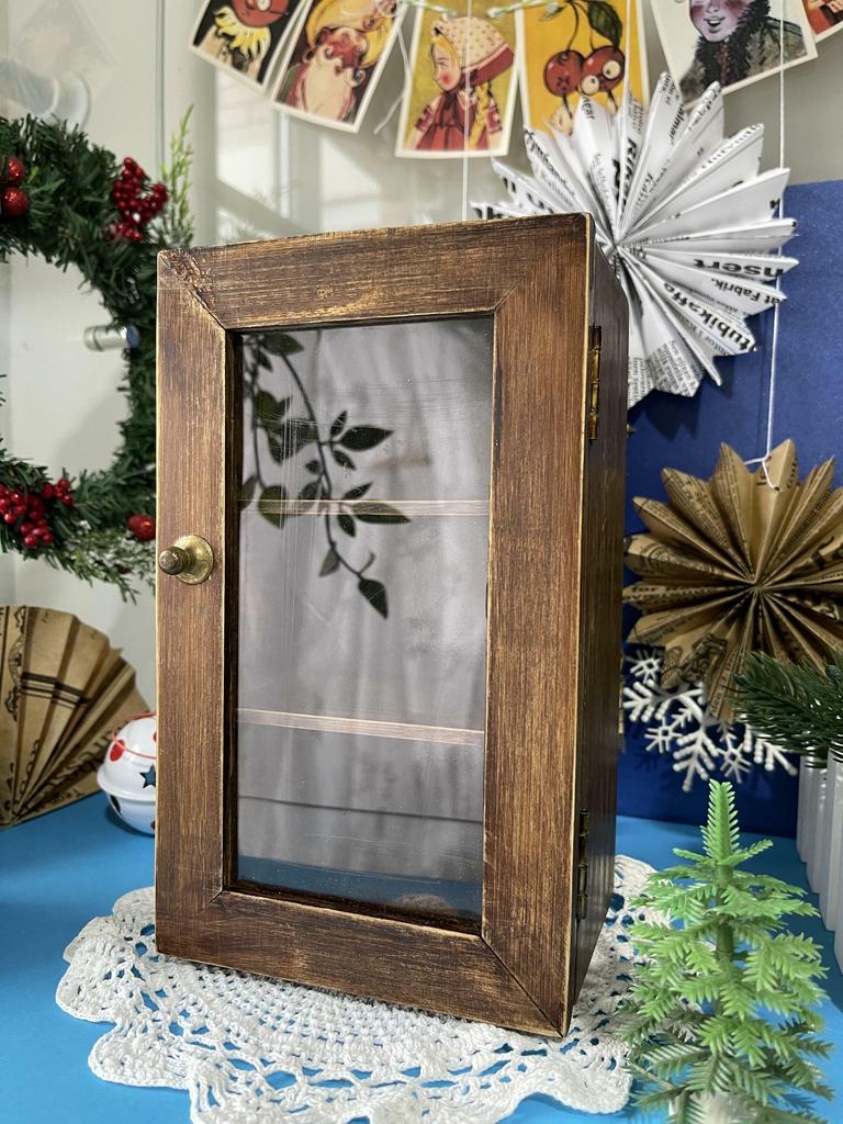 Шкаф для кукол, кукольная мебель, коллекционная миниатюра