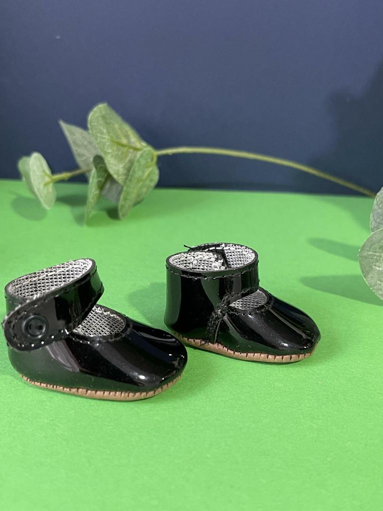 Обувь для кукол; кукольная обувь