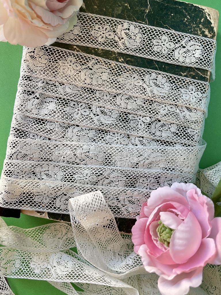 Старинное тонкое  кружево, Франция