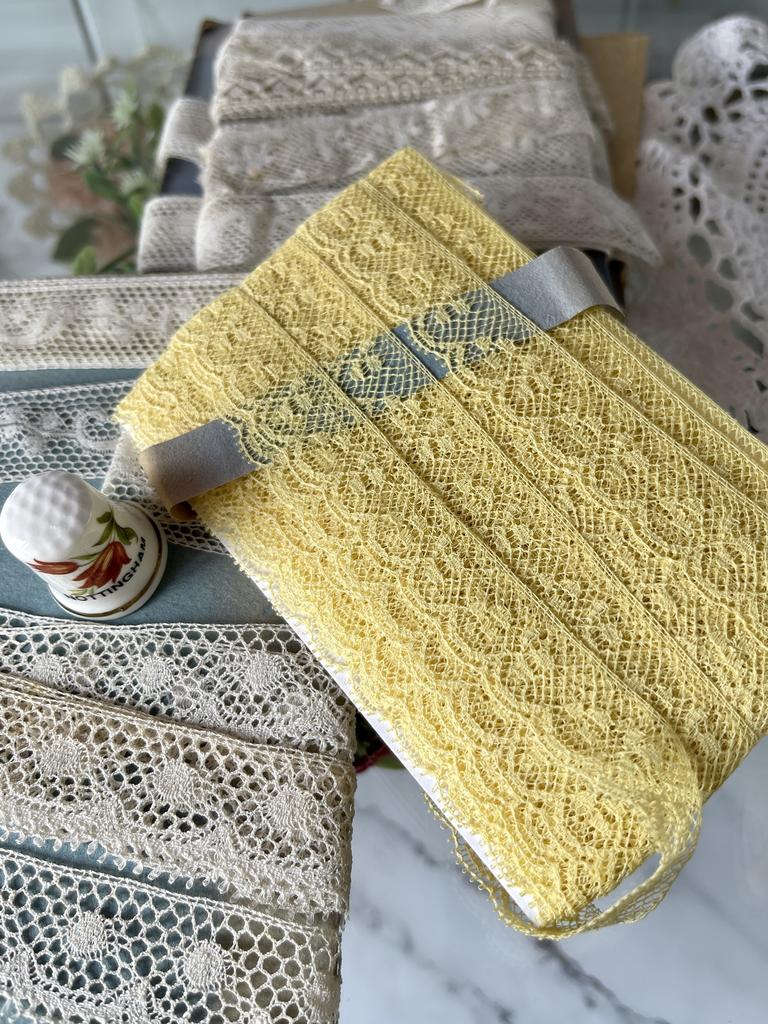 Винтажное тонкое  кружево, шафран,  Франция