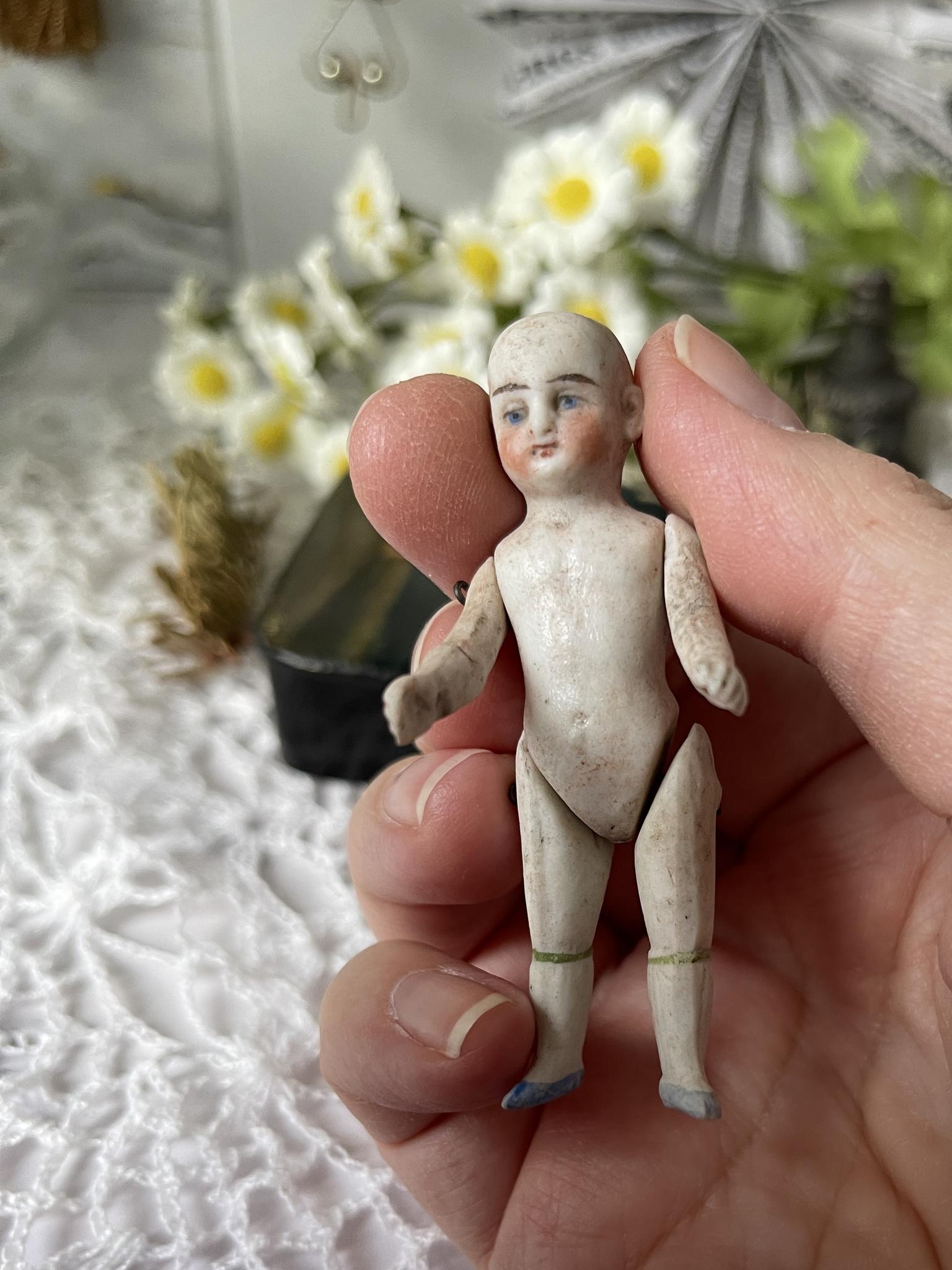 Старинный маленький пупсик, Германия