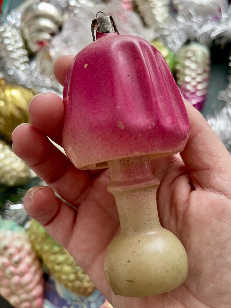 Большая елочная игрушка Лампа