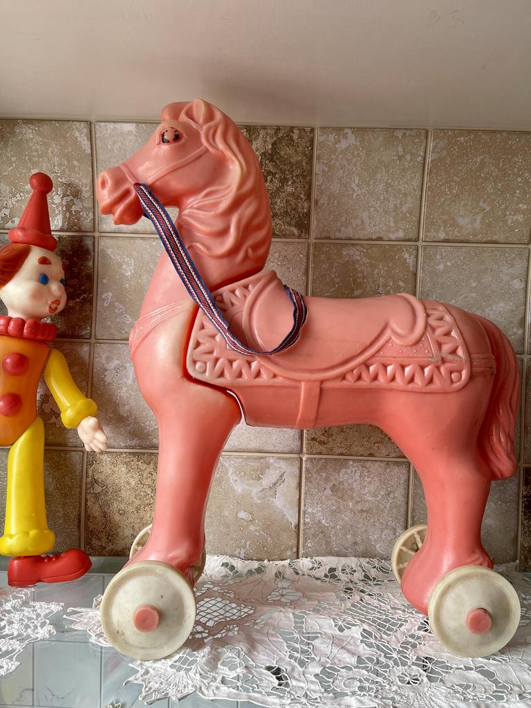 Большая лошадка-каталка СССР