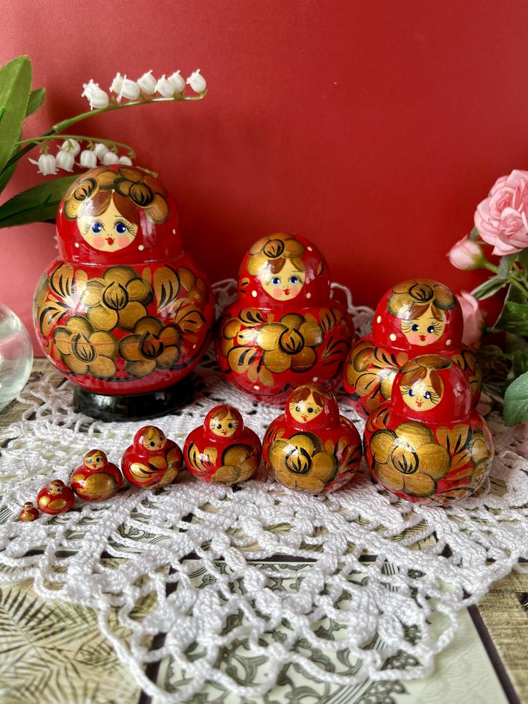 Десятиместная матрешка!