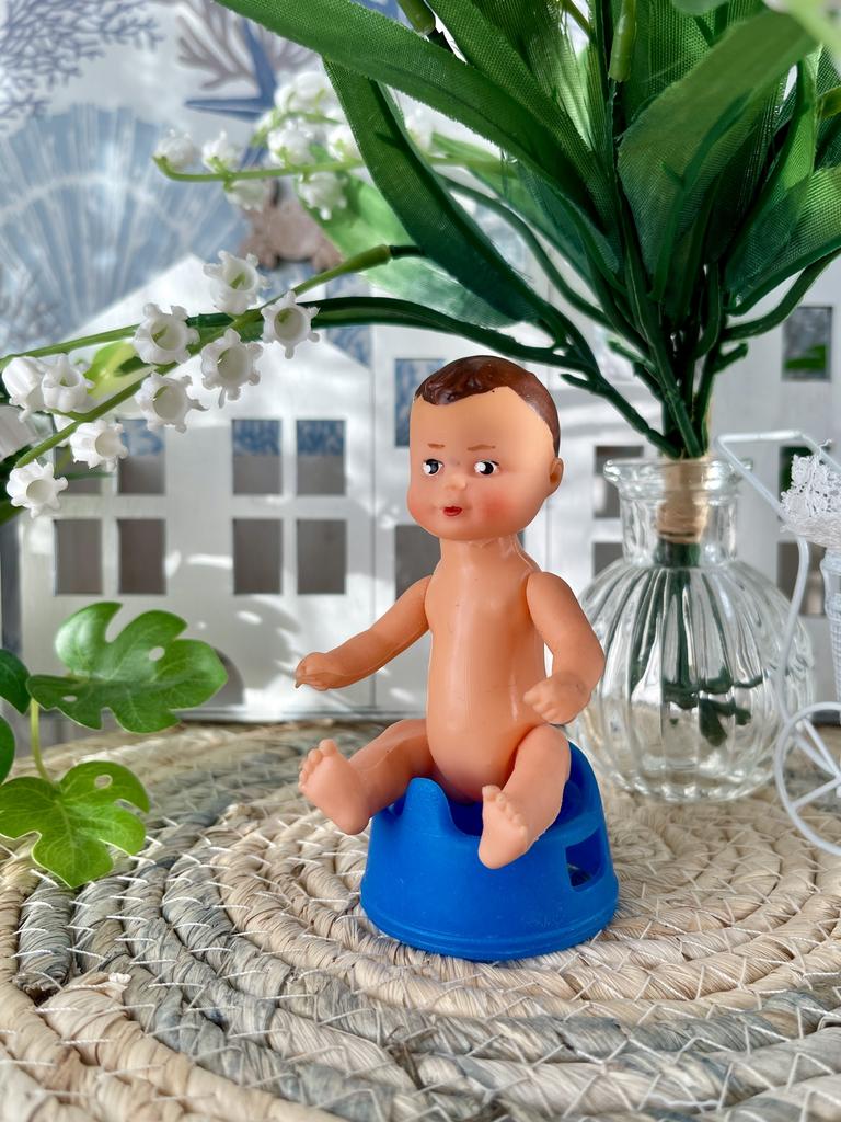 ГДР пупсик с горшком