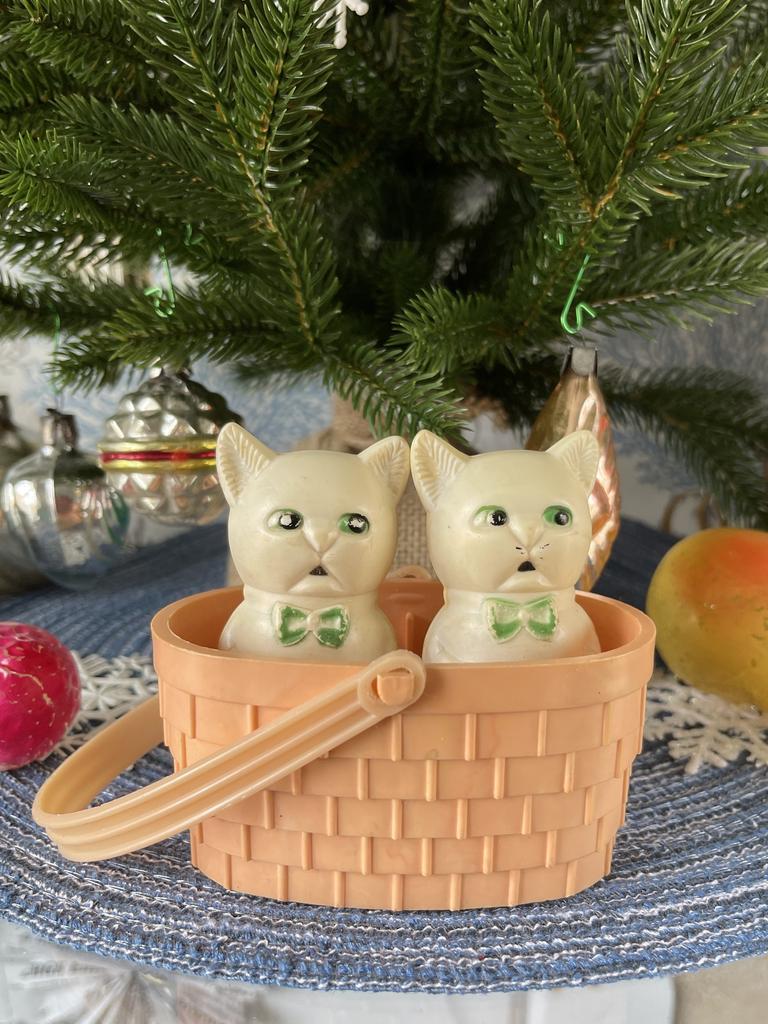 Котята в корзинке пищалка, ссср